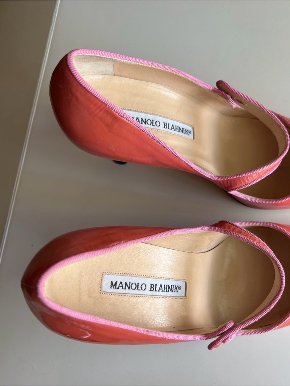 Manolo Blahnik Bubblegum Pink Patent Leather
Mary Jane Pumps EU 38.5 - Picture 4 of 9
